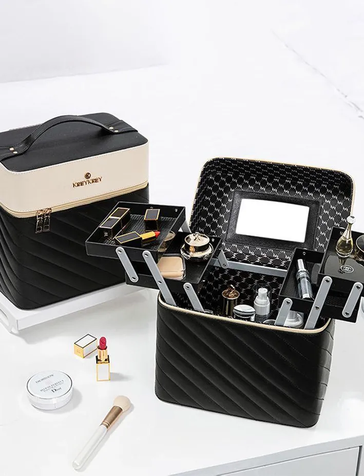 حقيبة مستحضرات تجميل